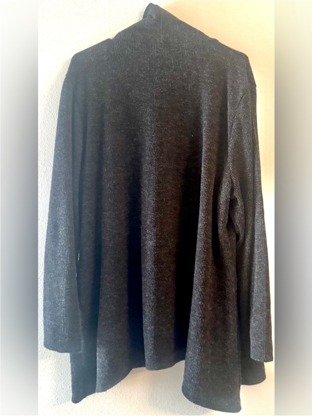 Cure Black Open Front Grommet Shoulder Cardigan Plus Size 3XL - Picture 3 of 7